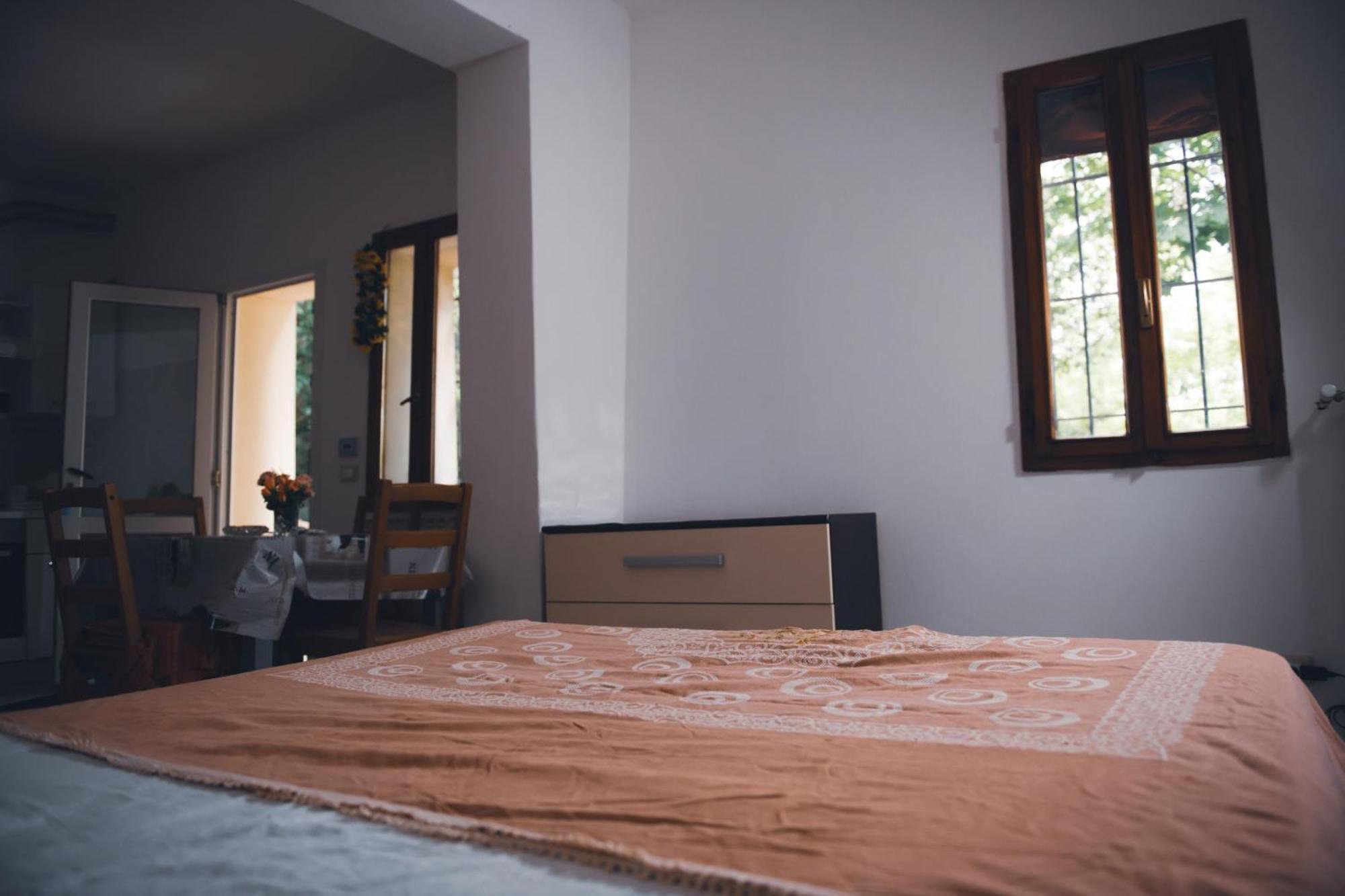 Home Peterpan, B&B Direttamente Sulla Piazza Casal Fiumanese Ngoại thất bức ảnh