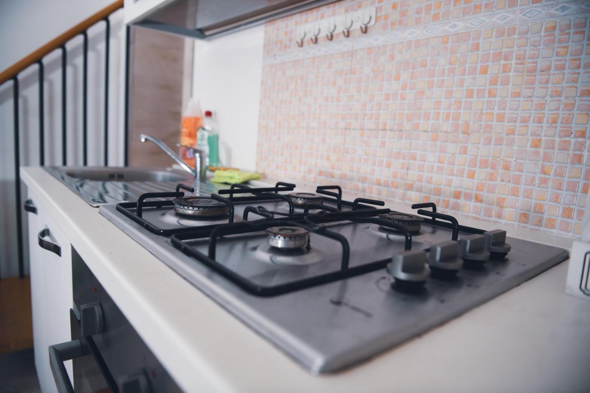 Home Peterpan, B&B Direttamente Sulla Piazza Casal Fiumanese Ngoại thất bức ảnh